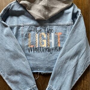 NWT Raw Hem light Denim Jacket -Medium